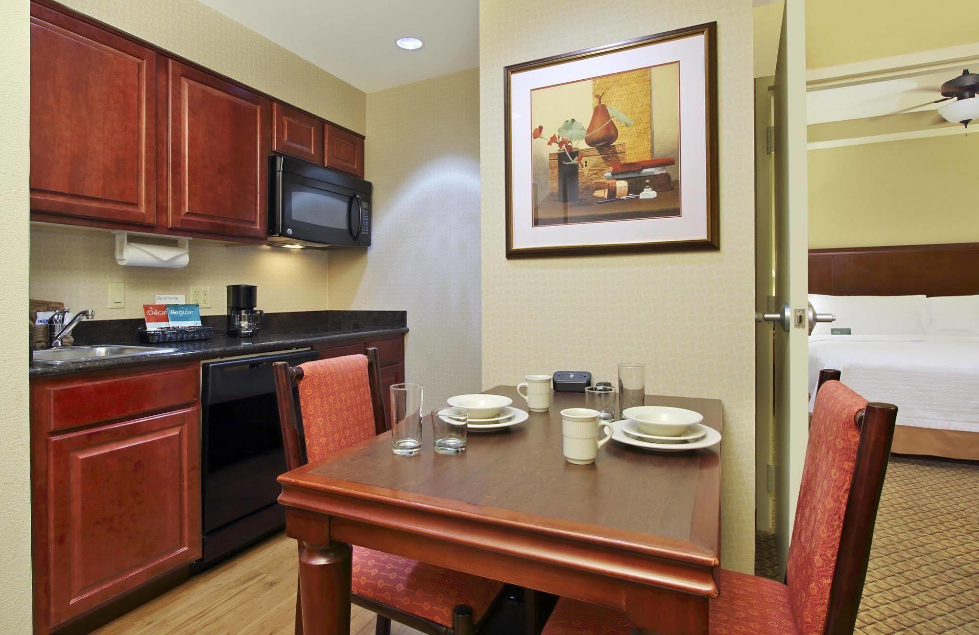 Homewood Suites By Hilton Miami - Airport West Miami Springs Екстер'єр фото